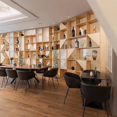 Boutique 135 4* Tirana