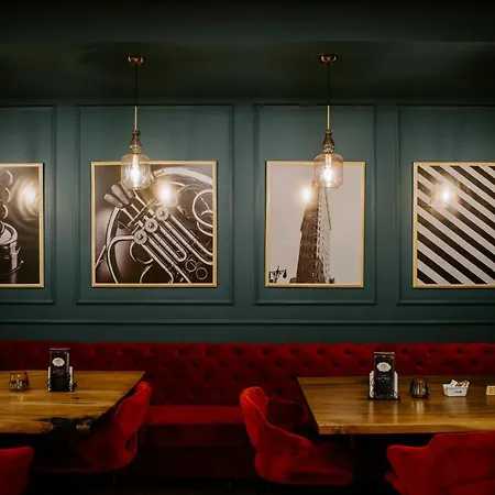 Hotel Boutique 135 4*