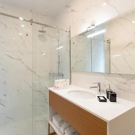 Boutique 135 Hotel 4*