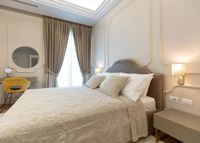 Hotel Boutique 135 4*