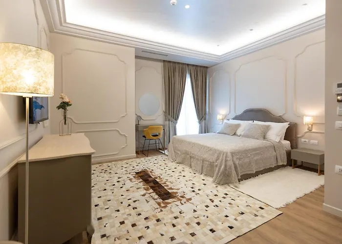 Boutique 135 מלון טיראנה